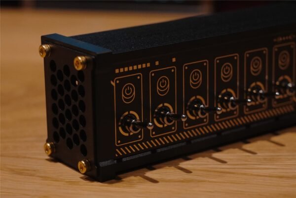 0648e9eb9b95aba0a2d5e33f3cba2021e55ce87b-1 Retro Block USB Socket