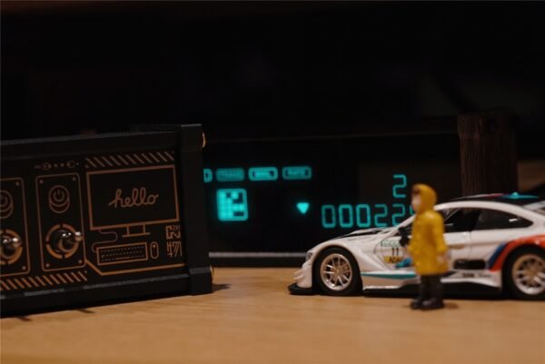 273e3d3e13c75513886490b854fd96300a58a090-1 Retro Block USB Socket